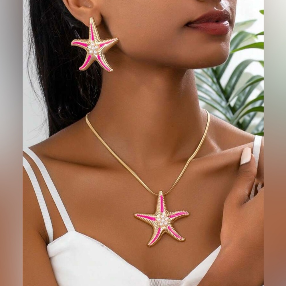 Starfish & Faux Pearl Pendant Necklace
And Earrings Set